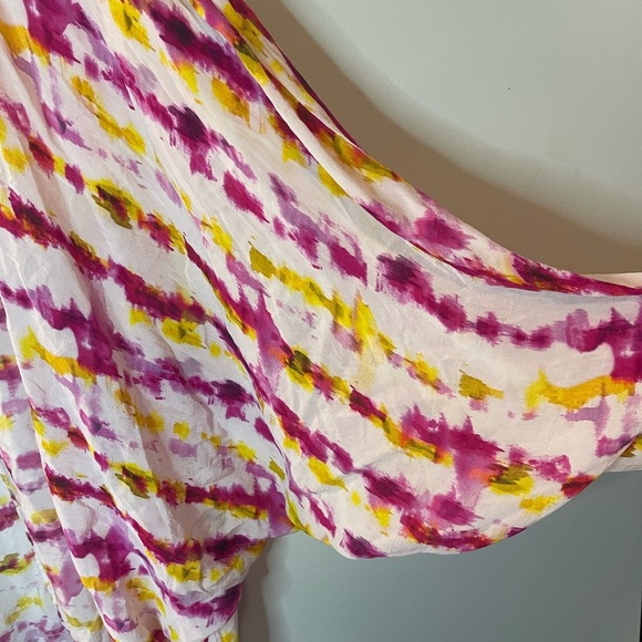 Anthropologie Pink and Yellow Patterned tie dyed cocoon Kimono - Picture 4 of 6